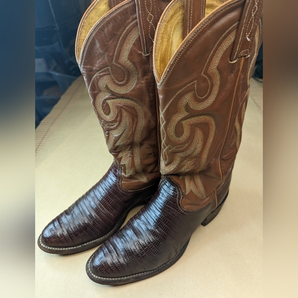 TONY LAMA Black Label Exotic Genuine Brown Teju Lizard Leather Cowboy Boot 8540